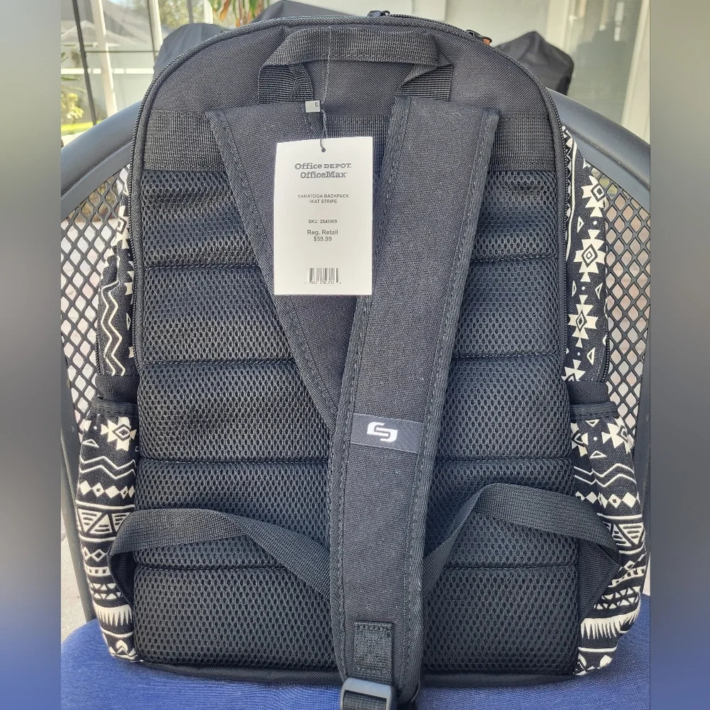 Backpack - Picture 3 of 4
